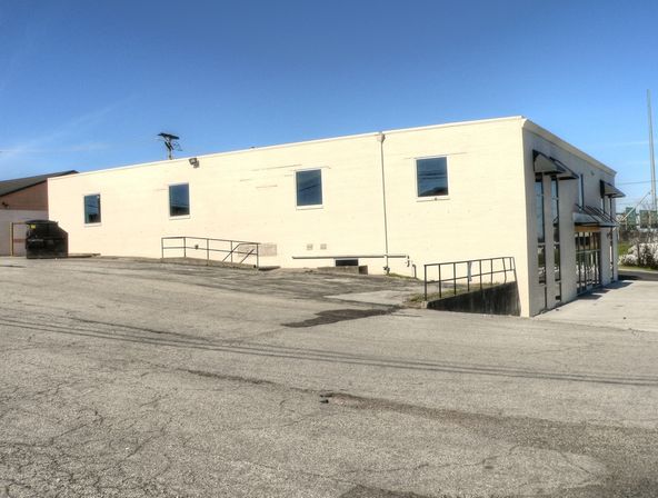 Freestanding Office Building: 151 Elkhorn Court, Frankfort, KY 40601